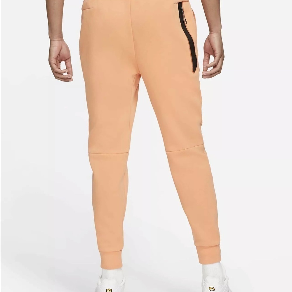 NIKE Sportswear Tech Fleece Men’s NEW Orange Frost Black Slim Jogger Sweatpants - Picture 2 of 8